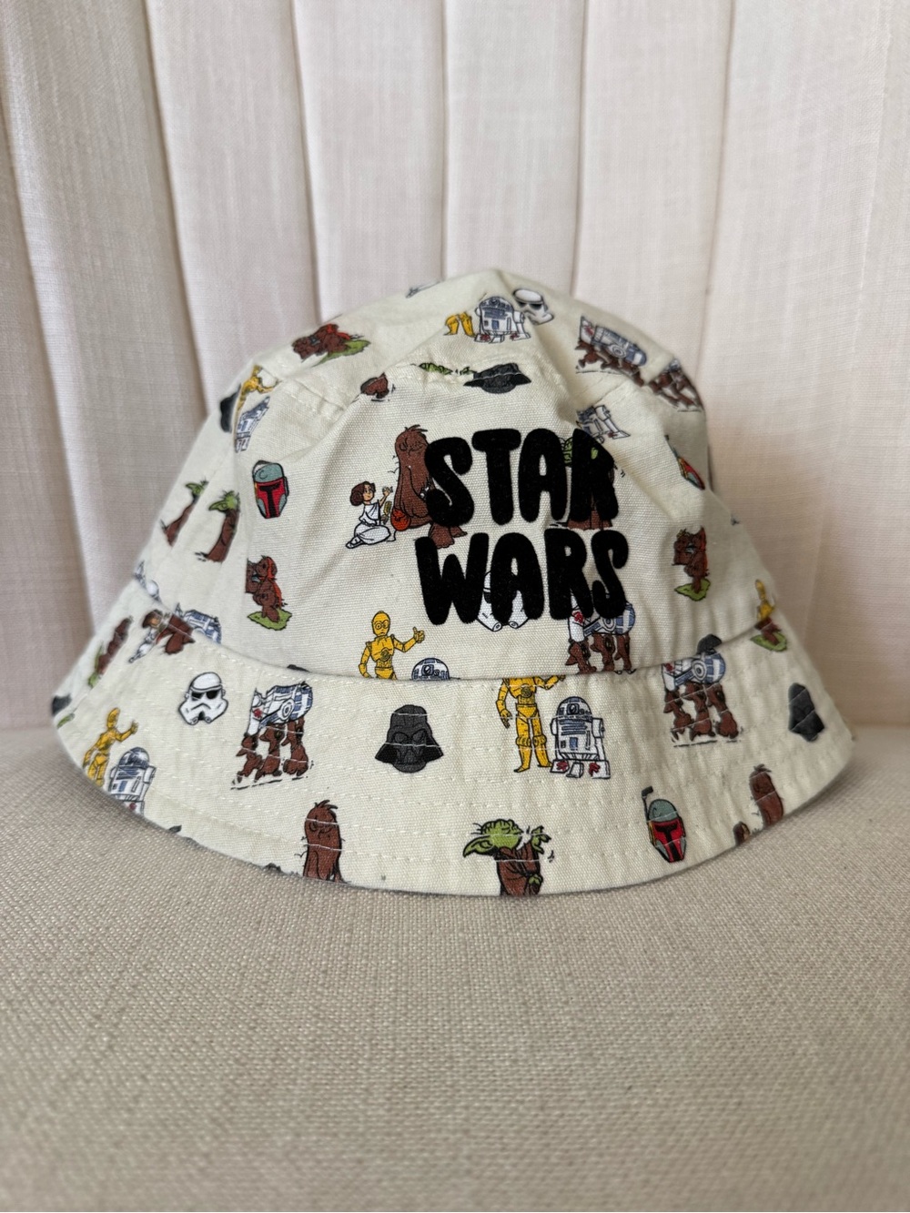 OS Disney Parks STAR WARS bucket hat cream graphic image